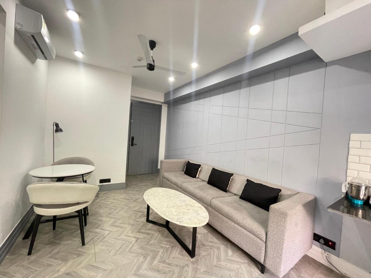 Bedchambers Serviced Apartments, Mg Road Gurgaon Bagian luar foto