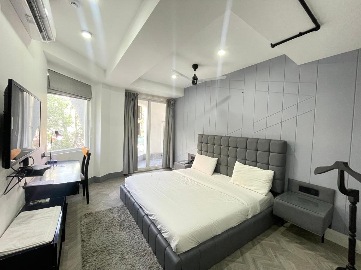 Bedchambers Serviced Apartments, Mg Road Gurgaon Bagian luar foto