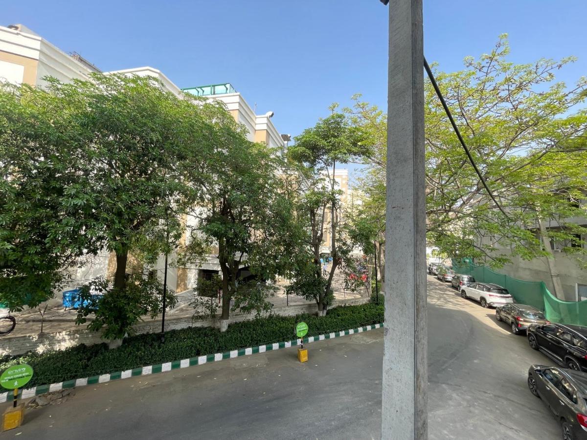 Bedchambers Serviced Apartments, Mg Road Gurgaon Bagian luar foto