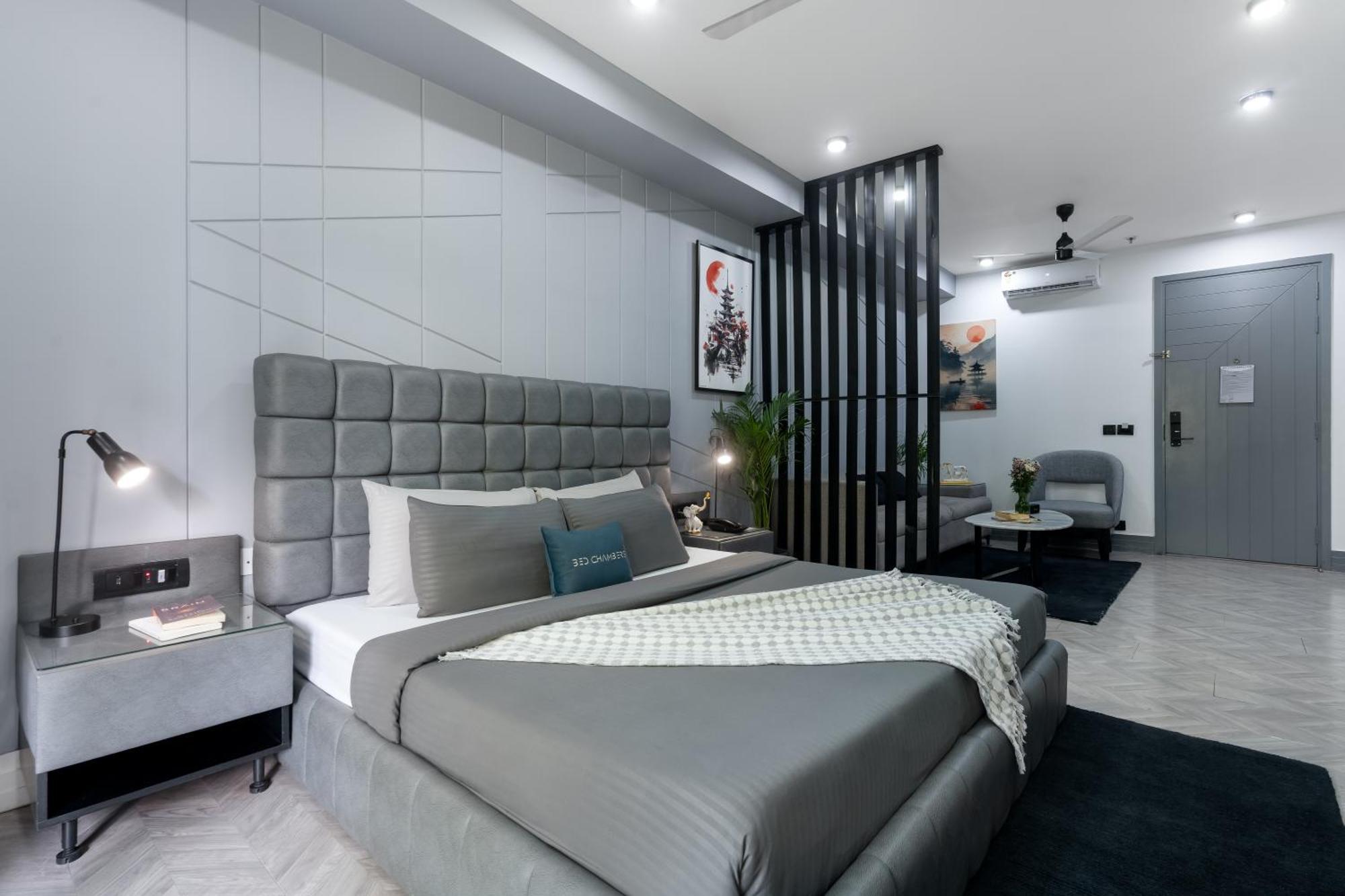 Bedchambers Serviced Apartments, Mg Road Gurgaon Bagian luar foto